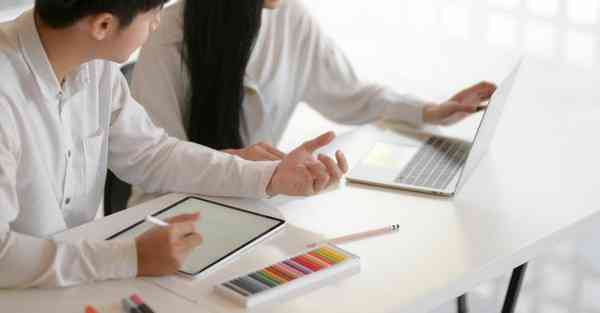 人工智能机器人能听，人工智能机器人能听到你在骂人吗