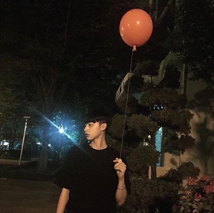 戴环晶世