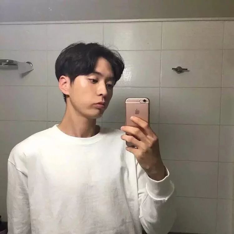 齐艳纨晴