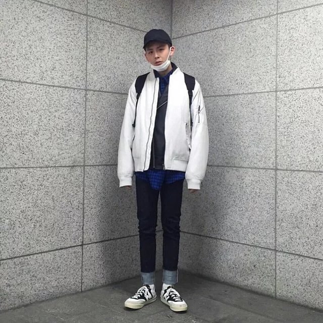 云朋舒亚