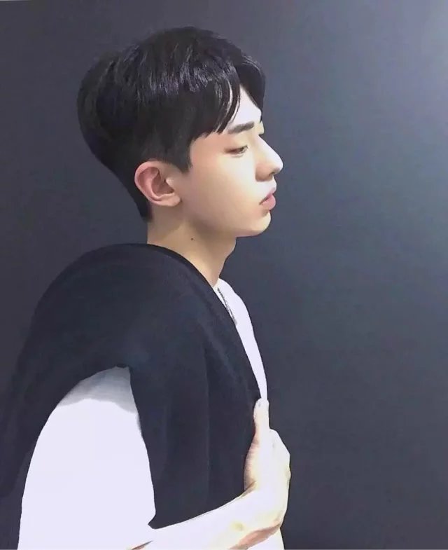 堵杰福娜
